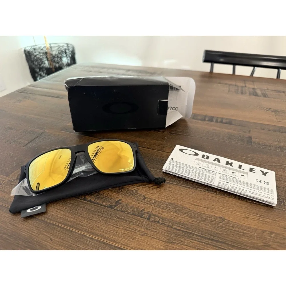 Oakley 100% authentic